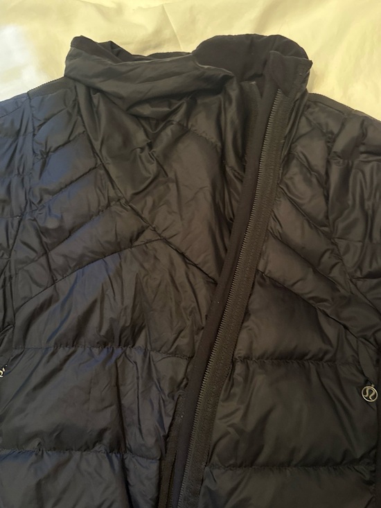lululemon athletica Jackets & Blazers - lululemon athletica Black Puffer Jacket